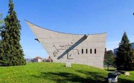 Guided tours Maison de la Culture and church