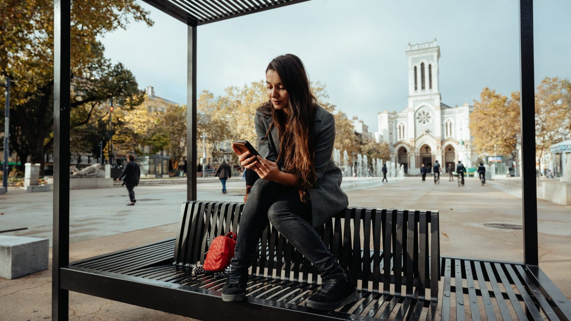 Banc_d_essai_Kyoto___Place_Jean_Jaures-Saint-Etienne_