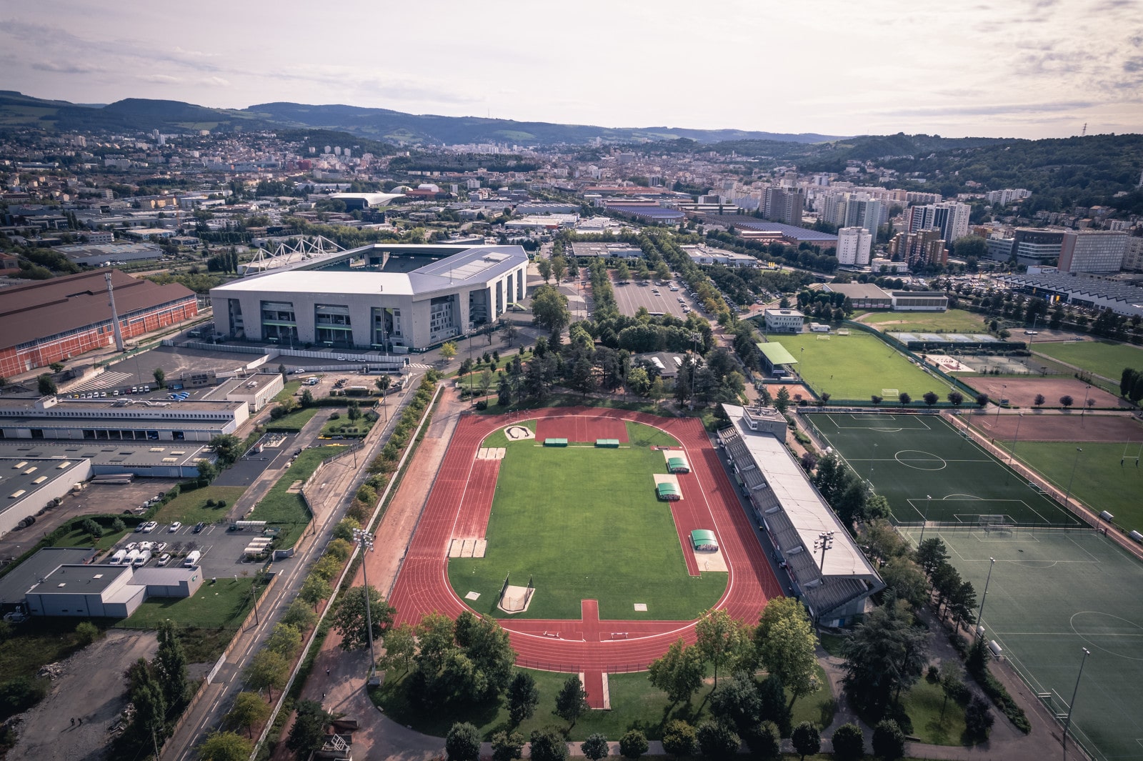 Vue_aerienne_stade Geoffroy Guichard Saint-Étienne
