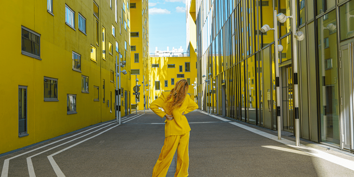 Influenceuse_-_Matchwithart_-_Ilot_Gruener___Manuelle_Gautrand-Saint-Etienne_Tourisme___Congres___Matchwithart-88154-1200px