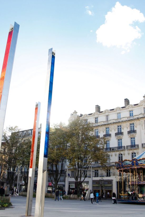 Place_Hotel_de_ville___Mats_de_verre-Saint-Etienne_Tourisme___Congres___Magali_Stora-64631